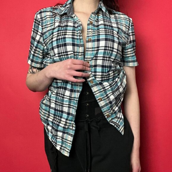 American Eagle outfitters  / Black blue and white tartan button up ๐๐ค - Picture 2 of 4